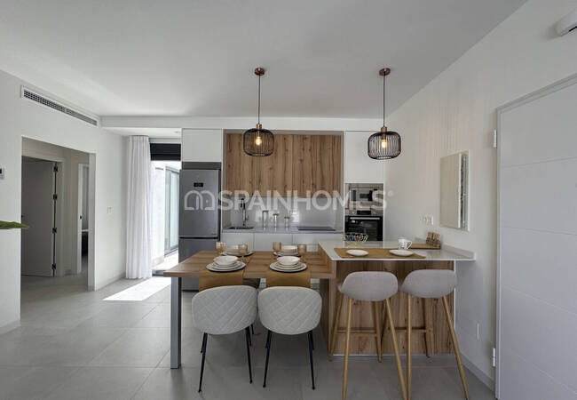 Roldan'da Modern Tasarımlı Ferah ve Şık Müstakil Villalar 18