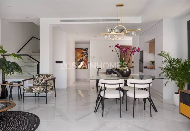 Spacious Semi Detached Homes with a Solarium in San Pedro 26
