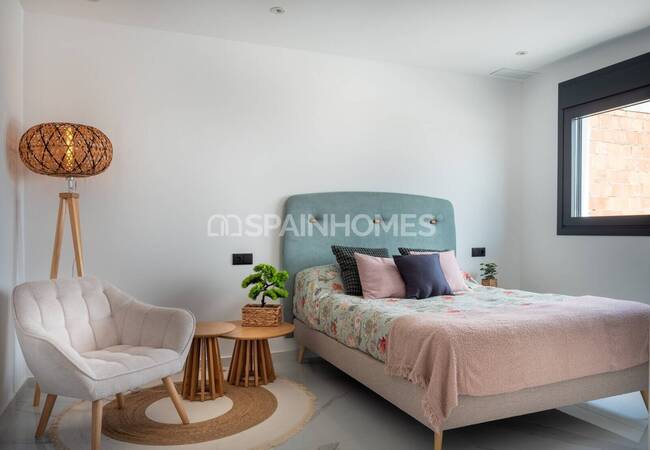 Spacious Semi Detached Homes with a Solarium in San Pedro 37