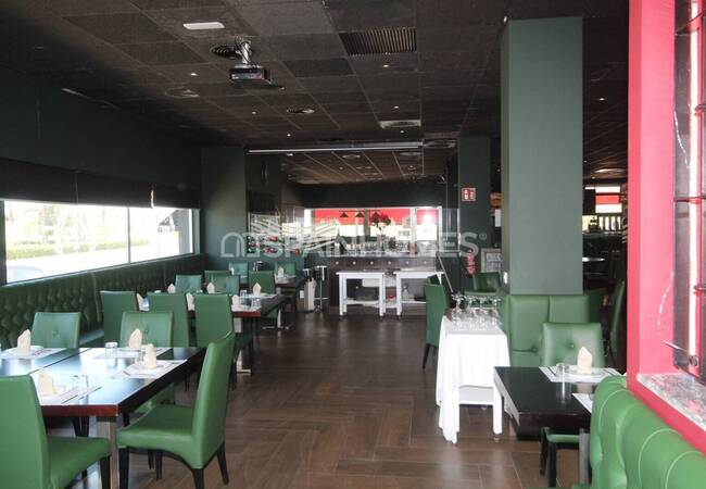 Murcia Cartagena'da Sahile Yakın Yenilenmiş Restoran 6
