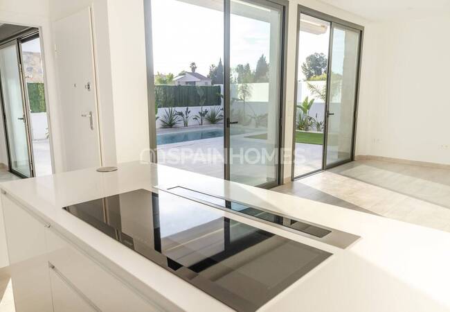 Chic Villas Near the Beach in San Pedro Del Pinatar 15