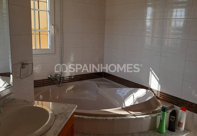 Spacious House with Private Pool in La Manga Cartagena 32