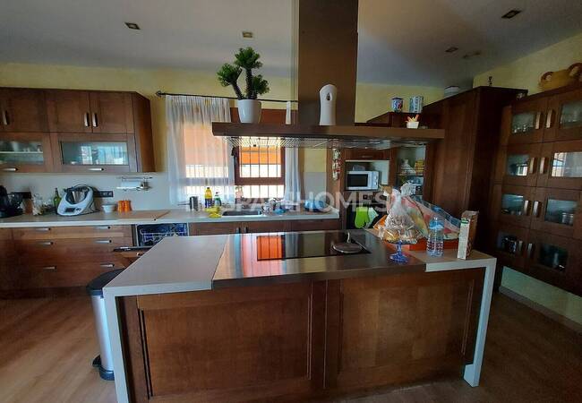 Detached Villa with Extensive Exterior Space in San Javier 25