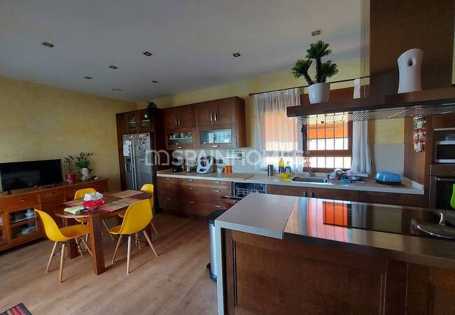 Detached Villa with Extensive Exterior Space in San Javier 27