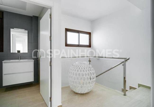 San Pedro Del Pinatar'da Özel Havuzlu ve Şık Tasarımlı Villa 14