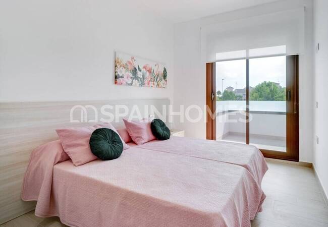 San Pedro Del Pinatar'da Özel Havuzlu ve Şık Tasarımlı Villa 16