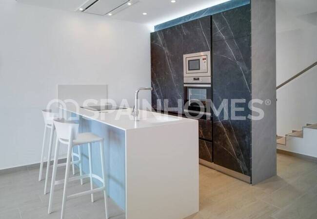 San Pedro Del Pinatar'da Özel Havuzlu ve Şık Tasarımlı Villa 9