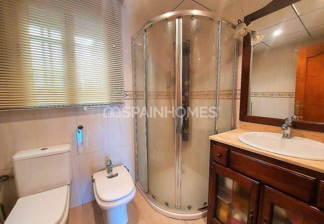 Spacious Villa Close to Amenities in San Pedro Del Pinatar 17
