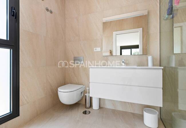 Cartagena'da Plaja Yürüme Mesafesinde Havuzlu Müstakil Villa 50