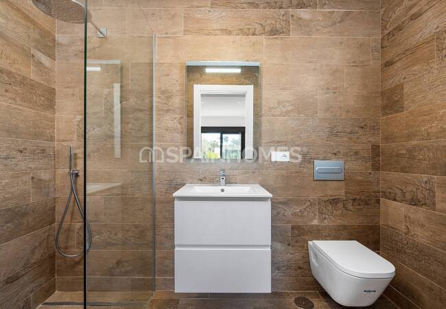 Cartagena'da Plaja Yürüme Mesafesinde Havuzlu Müstakil Villa 51