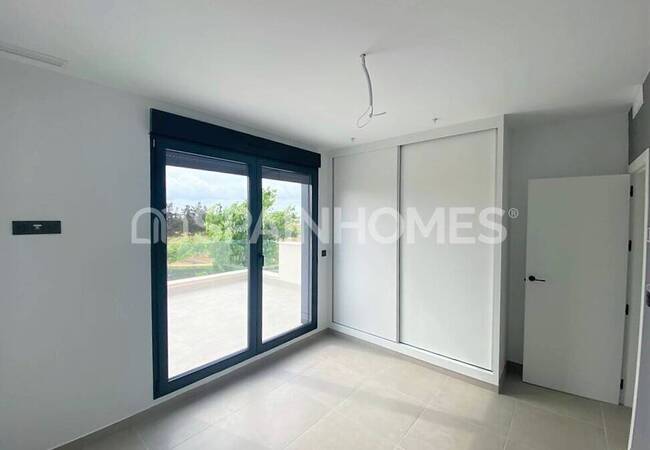 Los Alcázares Murcia'da Havuzlu ve Otoparklı Villa 13