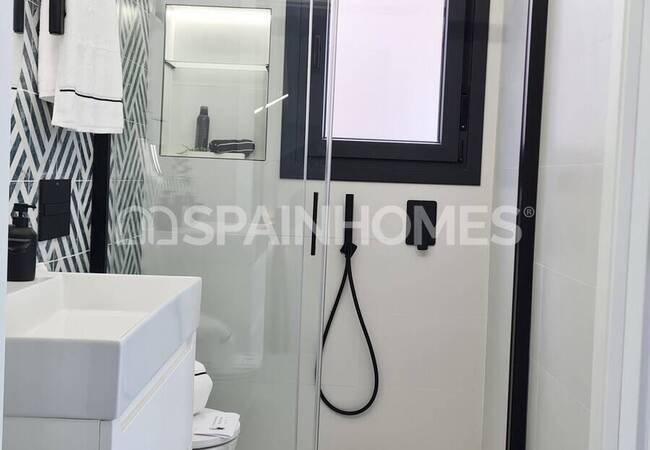 Torre Pacheco'da Prestijli Bir Sitede Modern Villalar 103