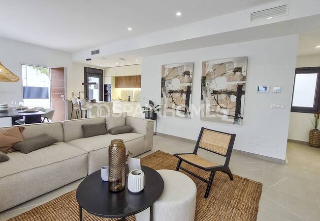Torre Pacheco'da Prestijli Bir Sitede Modern Villalar 39