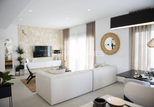 Torre Pacheco'da Prestijli Bir Sitede Modern Villalar 44