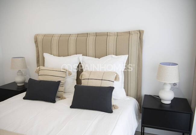 Torre Pacheco'da Prestijli Bir Sitede Modern Villalar 82