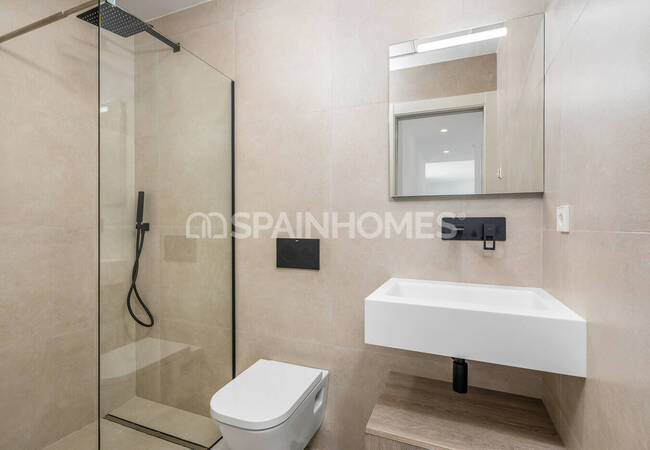 Los Alcázares'te Sahile Yakın Konumda Modern Evler 29