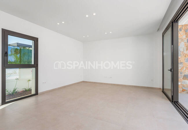 Los Alcázares'te Sahile Yakın Konumda Modern Evler 22