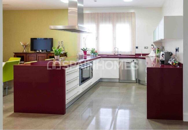 Detached Villa with Pool Near the Sea in San Pedro Del Pinatar 14