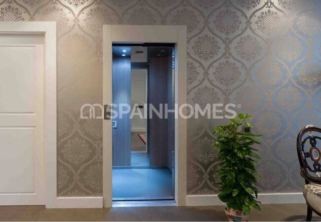 Detached Villa with Pool Near the Sea in San Pedro Del Pinatar 40