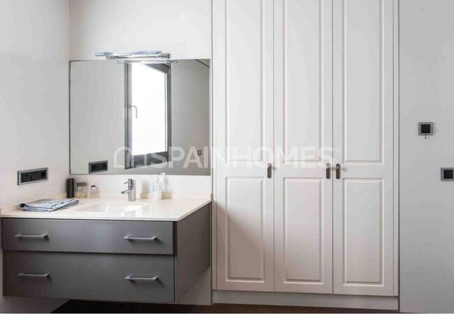 Detached Villa with Pool Near the Sea in San Pedro Del Pinatar 38