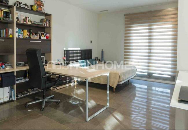 Detached Villa with Pool Near the Sea in San Pedro Del Pinatar 29