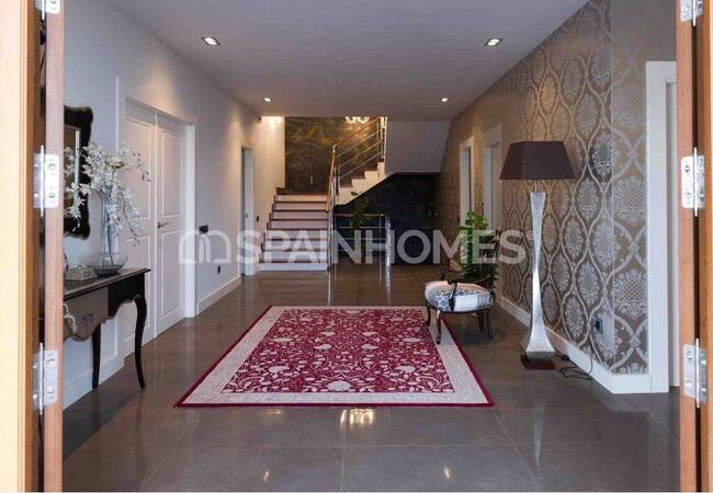 Detached Villa with Pool Near the Sea in San Pedro Del Pinatar 18