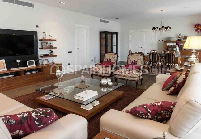 Detached Villa with Pool Near the Sea in San Pedro Del Pinatar 10