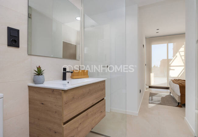 Los Alcázares'te Denize Yakın Şık Tasarımlı Golf Daireleri 29