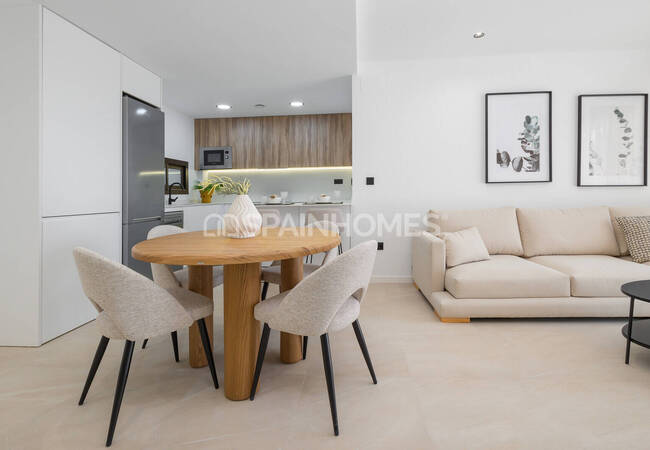 Los Alcázares'te Denize Yakın Şık Tasarımlı Golf Daireleri 18