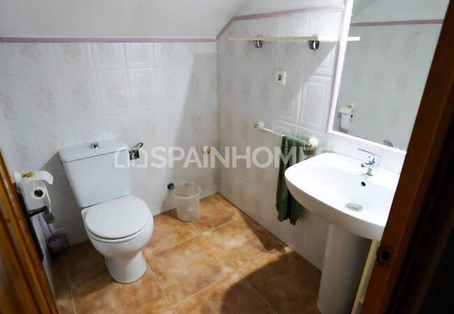 Detached Ready-to-move House with Swimming Pool in Murcia 28