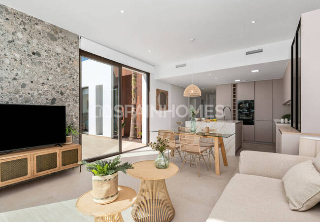 Detached 3-bedroom Houses with Pools in Los Alcazares Murcia 5