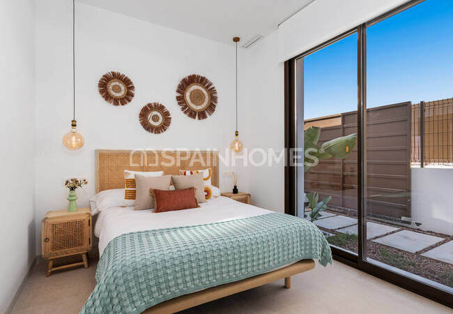 Detached 3-bedroom Houses with Pools in Los Alcazares Murcia 11