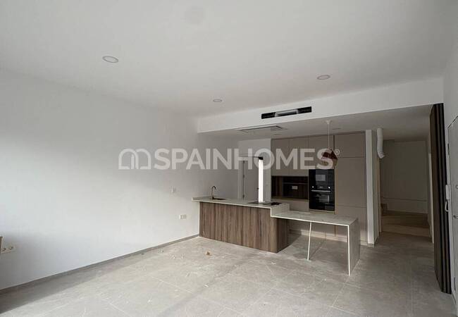 Elegant Villa for Sale Near San Pedro Del Pinatar Beaches 11