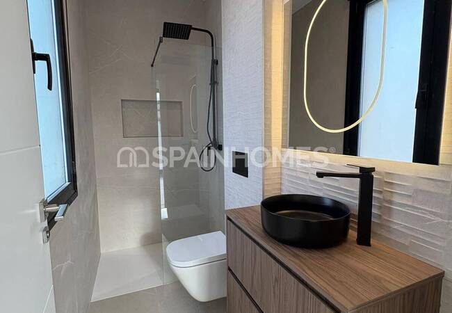 Elegant Villa for Sale Near San Pedro Del Pinatar Beaches 28