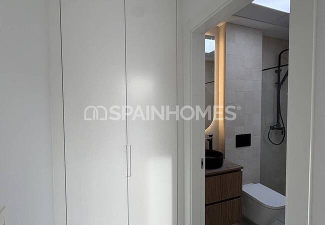 Elegant Villa for Sale Near San Pedro Del Pinatar Beaches 20