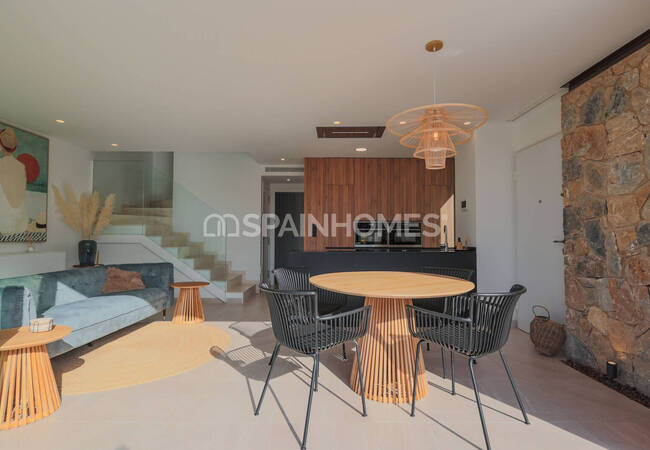 Santa Rosalía Murcia'da Güneye Bakan Bahçeli Şık Evler 10