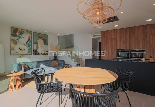 Santa Rosalía Murcia'da Güneye Bakan Bahçeli Şık Evler 11