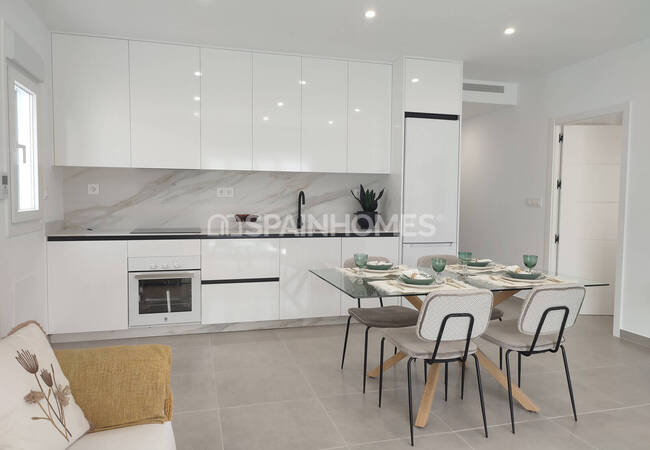 منازل من 3 غرف نوم مع مسابح ومقصورات تشمس اصطناعي في بالسيكاس 8