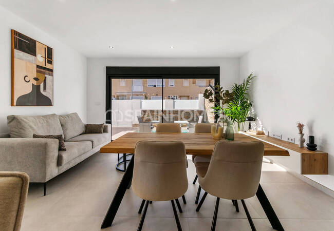 San Pedro Del Pinatar’da Özel Havuzlu ve Otoparklı Evler 4