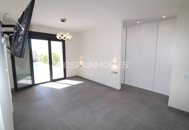 Элегантная вилла с 5 спальнями на продажу в Сан-Педро-дель-Пинатар 30