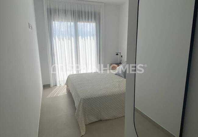 Flat with a Garden Near the Beach in San Pedro 13