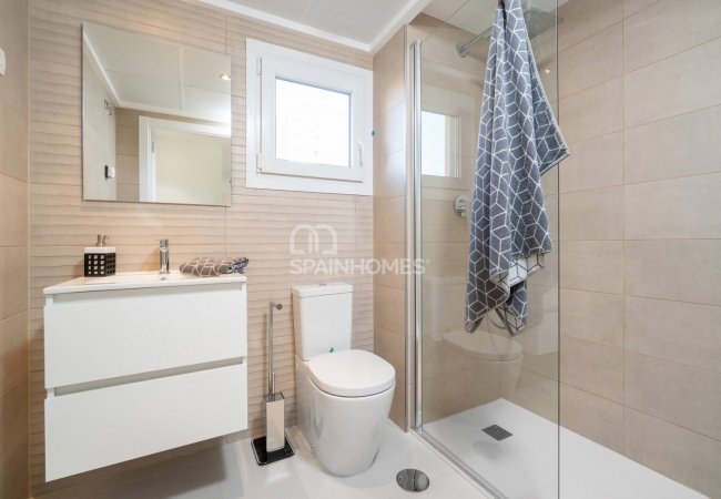 Contemporary Apartments with Storage Room and Garage in Costa Blanca