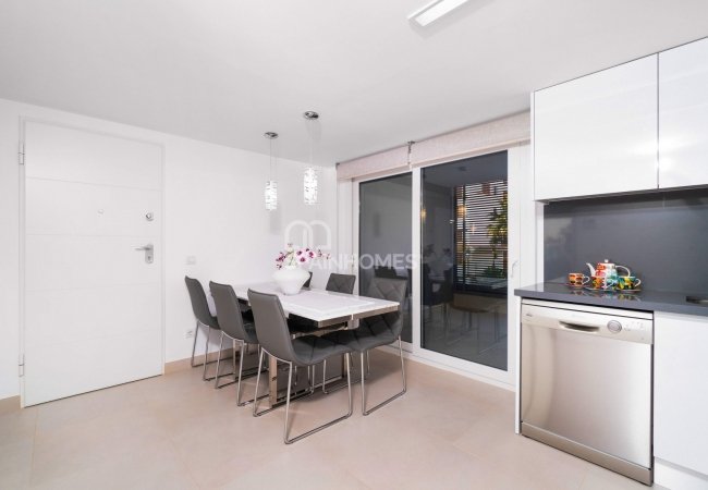 Contemporary Apartments with Storage Room and Garage in Costa Blanca