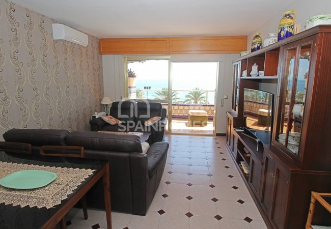 Beachfront Apartment in a Great Location in Torremolinos 17