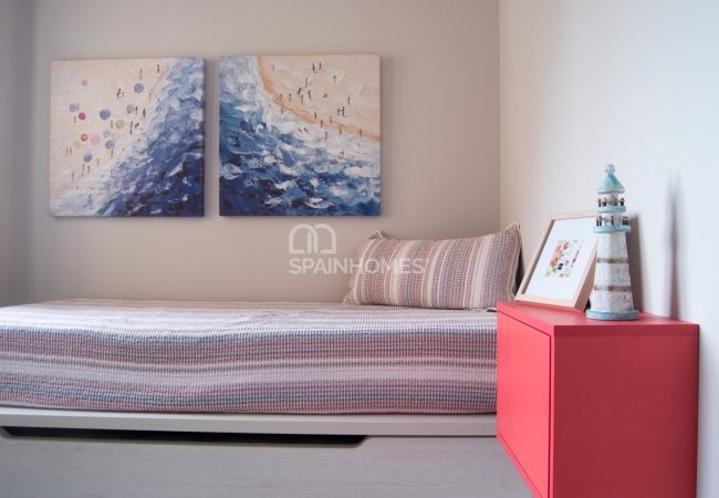 Alicante’de Ayrıcalıklı Konumda Denize Sıfır Lüks Daireler 15