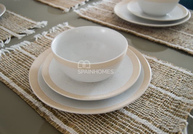 Alicante’de Ayrıcalıklı Konumda Denize Sıfır Lüks Daireler 12