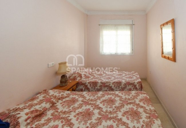 Benalmadena'da Uygun Fiyatlı 3 Katlı Yarı Müstakil Ev 21