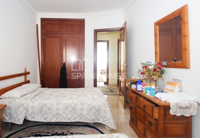 Benalmadena'da Uygun Fiyatlı 3 Katlı Yarı Müstakil Ev 23