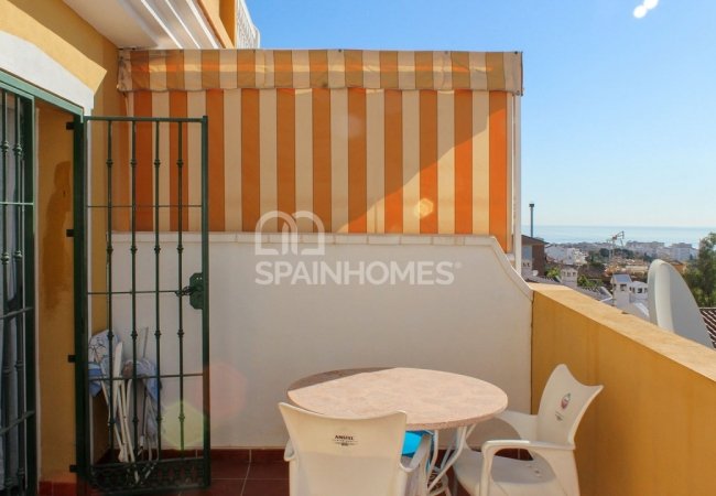 Benalmadena'da Uygun Fiyatlı 3 Katlı Yarı Müstakil Ev 31