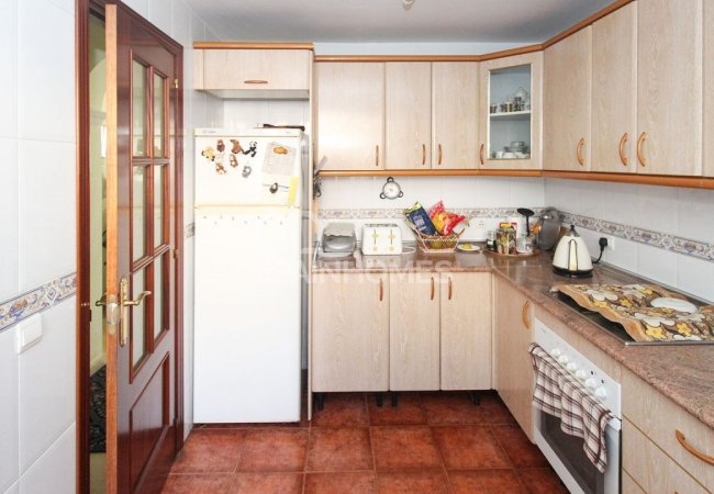 Benalmadena'da Uygun Fiyatlı 3 Katlı Yarı Müstakil Ev 16